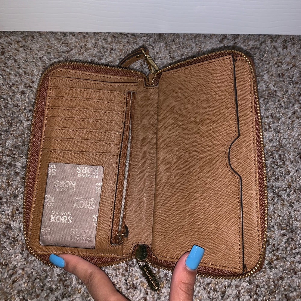 Authentic Brown Michael Kors Wallet - image 4